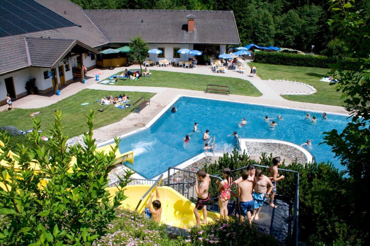 Liesing Das Kleine Berghotel מראה חיצוני תמונה